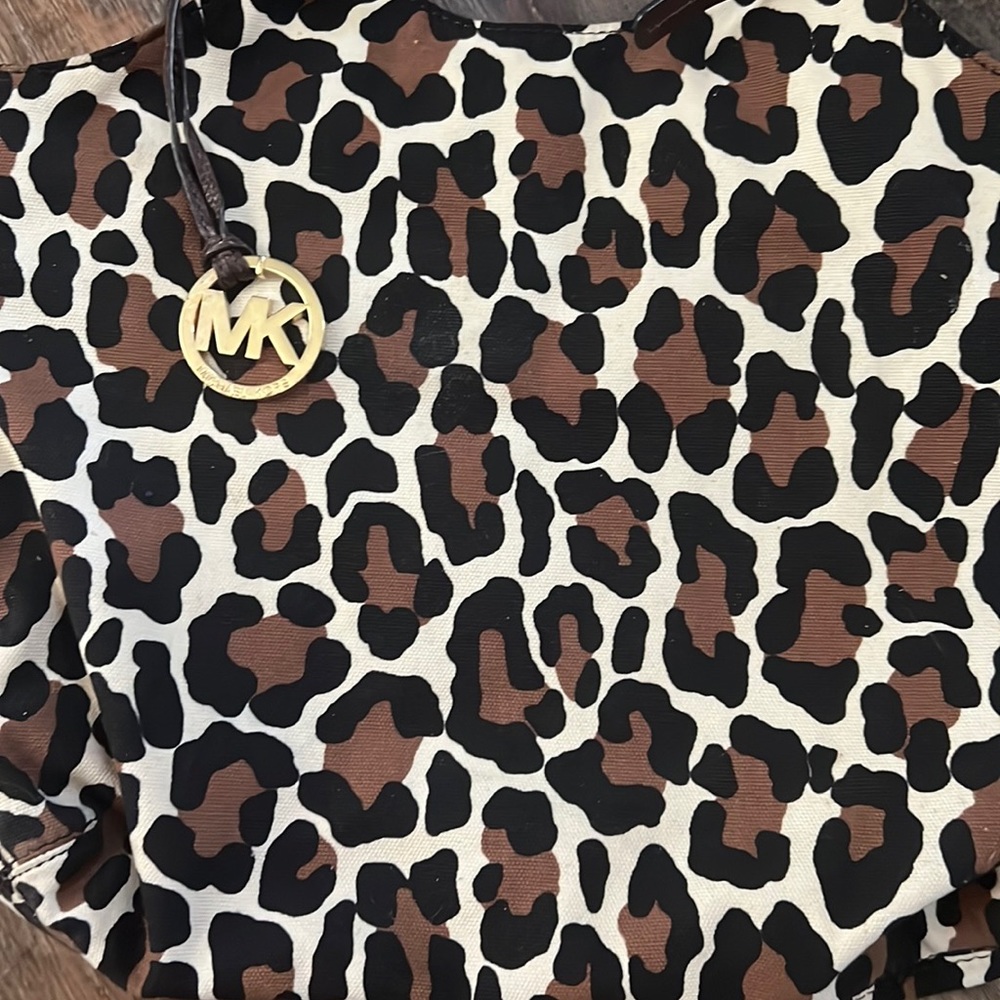 Leopard print Micheal kors purse!